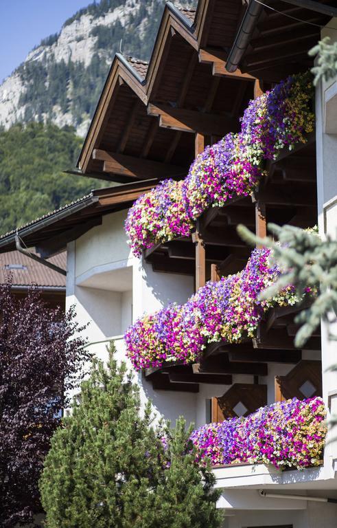 Hotel Sonnenuhr Kramsach Exteriör bild