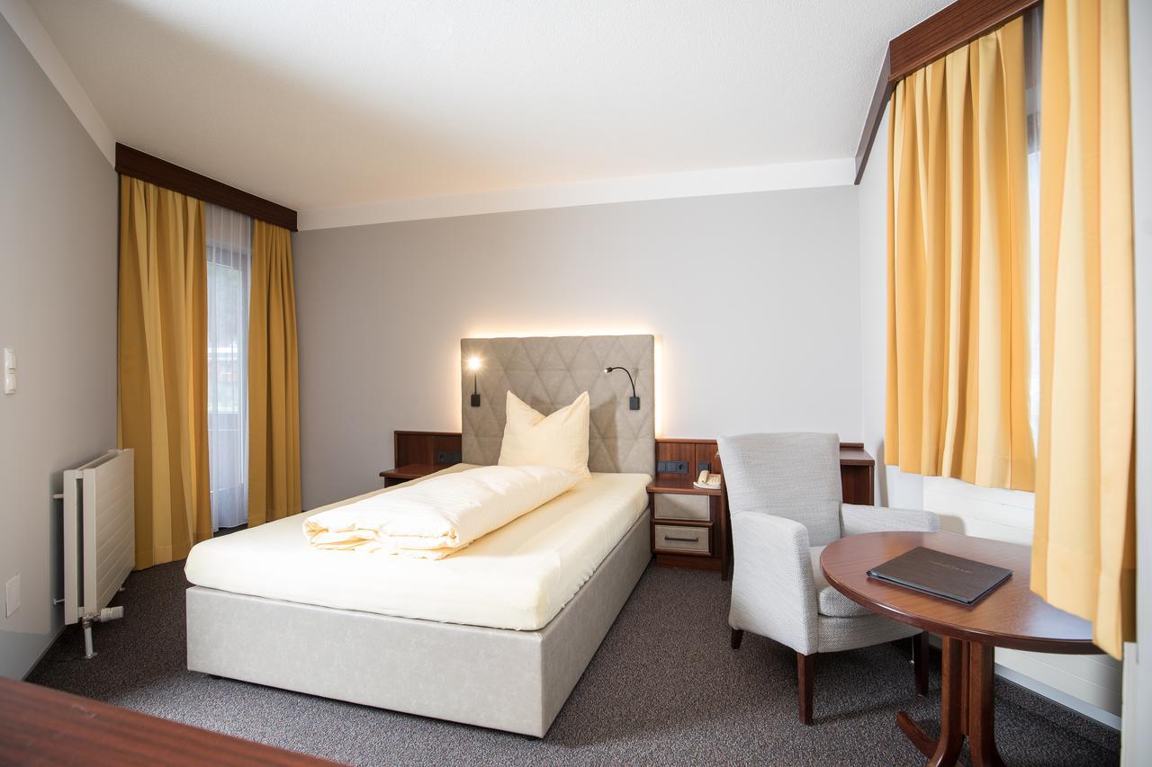 Hotel Sonnenuhr Kramsach Exteriör bild
